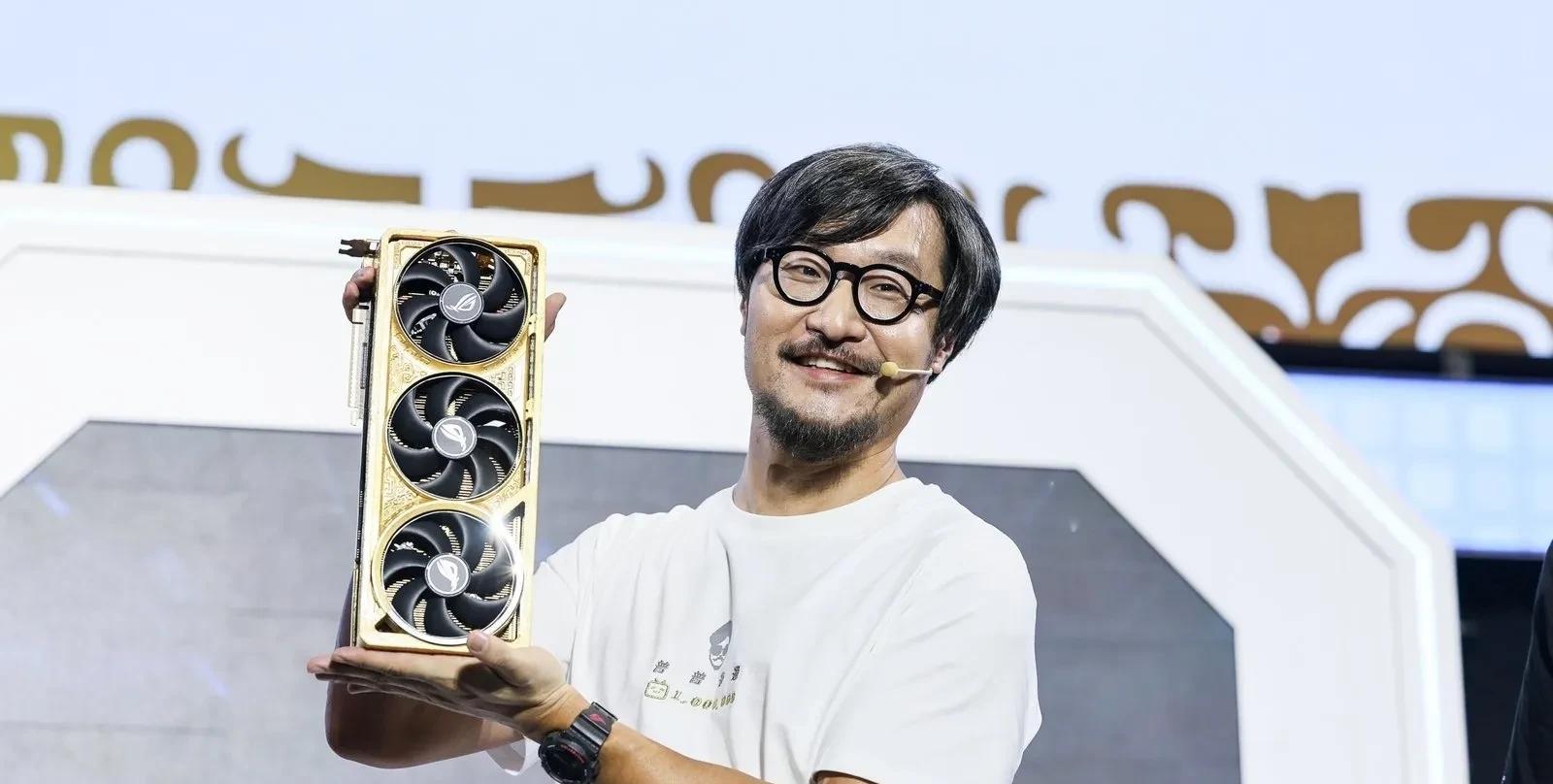 真·败家之眼！华硕ROG5090D黄金显卡：5公斤纯金打造！超500万！  第3张